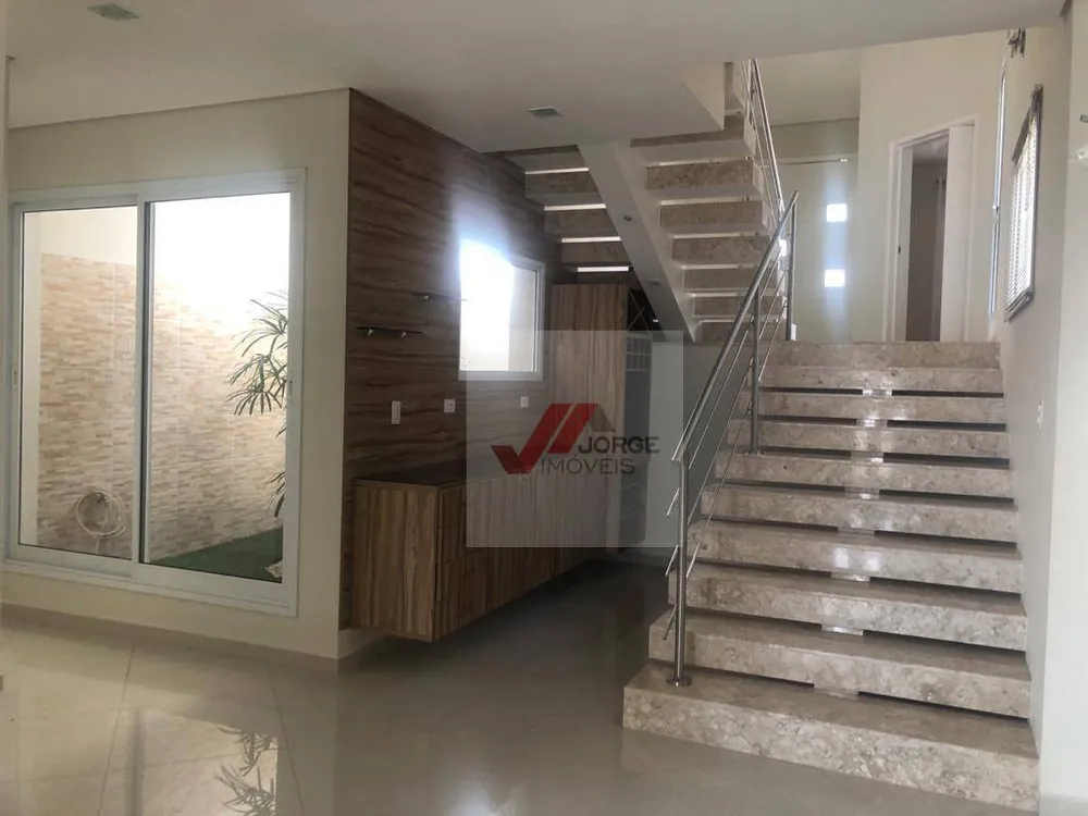 Casa, 3 quartos, 279 m² - Foto 3