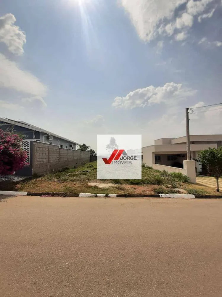 Loteamento e Condomínio, 250 m² - Foto 1