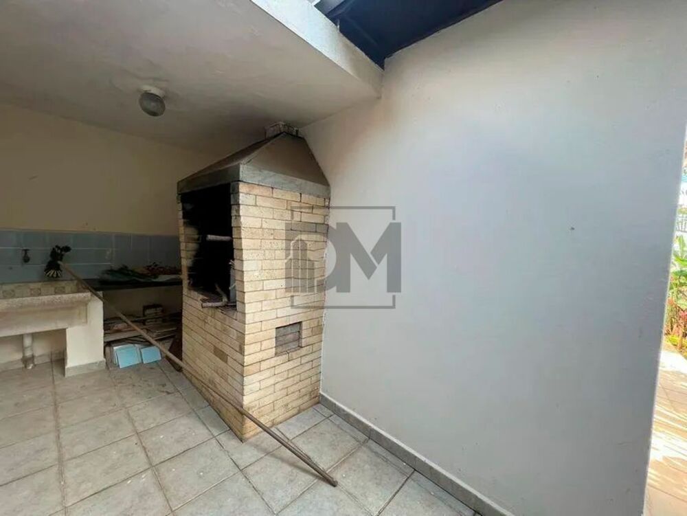 Casa para alugar com 3 quartos, 310m² - Foto 28