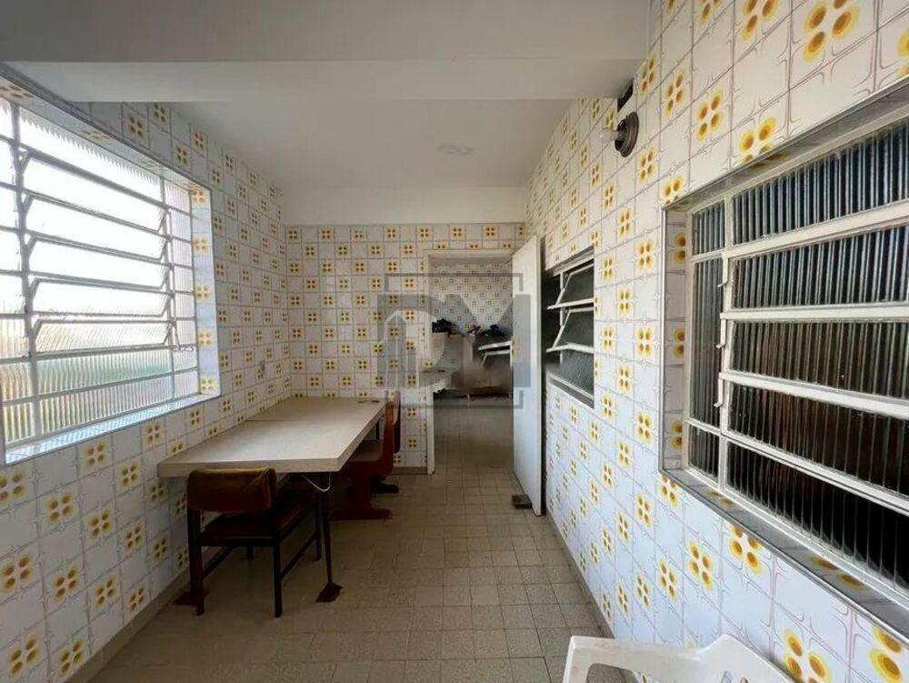 Casa para alugar com 3 quartos, 310m² - Foto 26