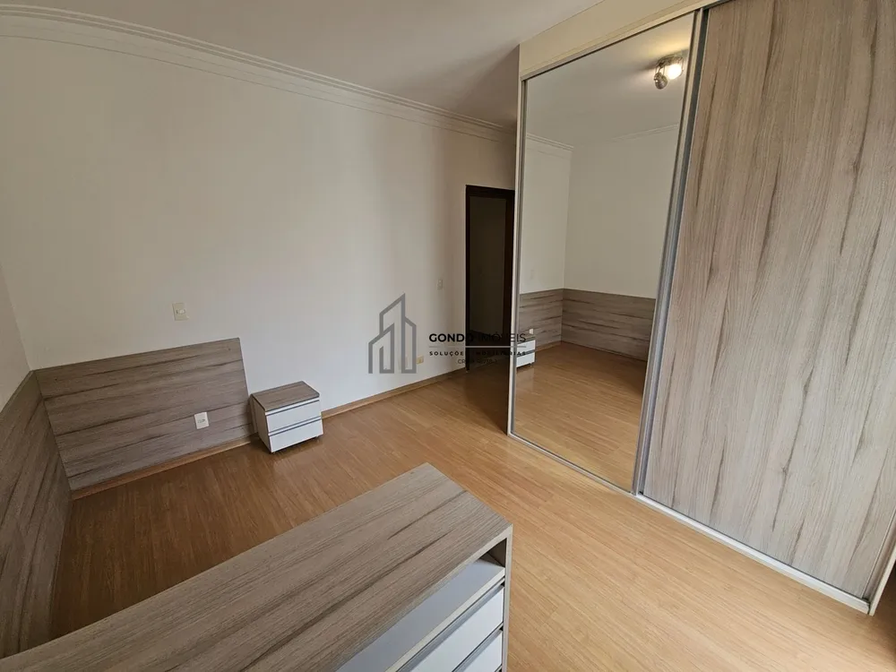 Sobrado, 3 quartos, 268 m² - Foto 1