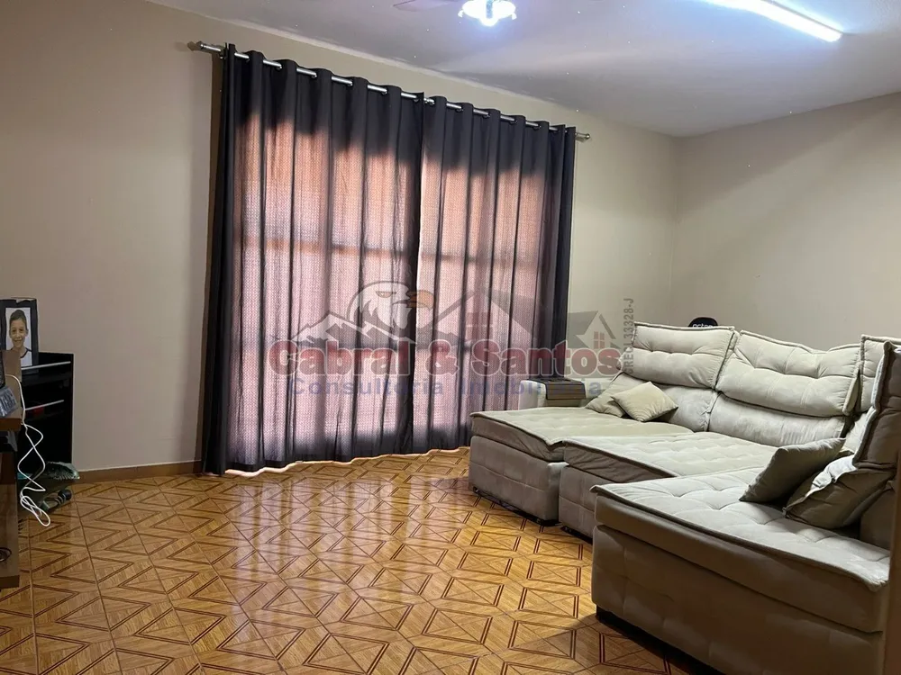 Casa, 3 quartos, 194 m² - Foto 3
