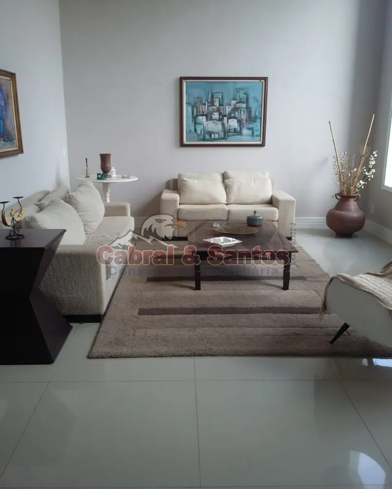Casa, 4 quartos, 330 m² - Foto 1