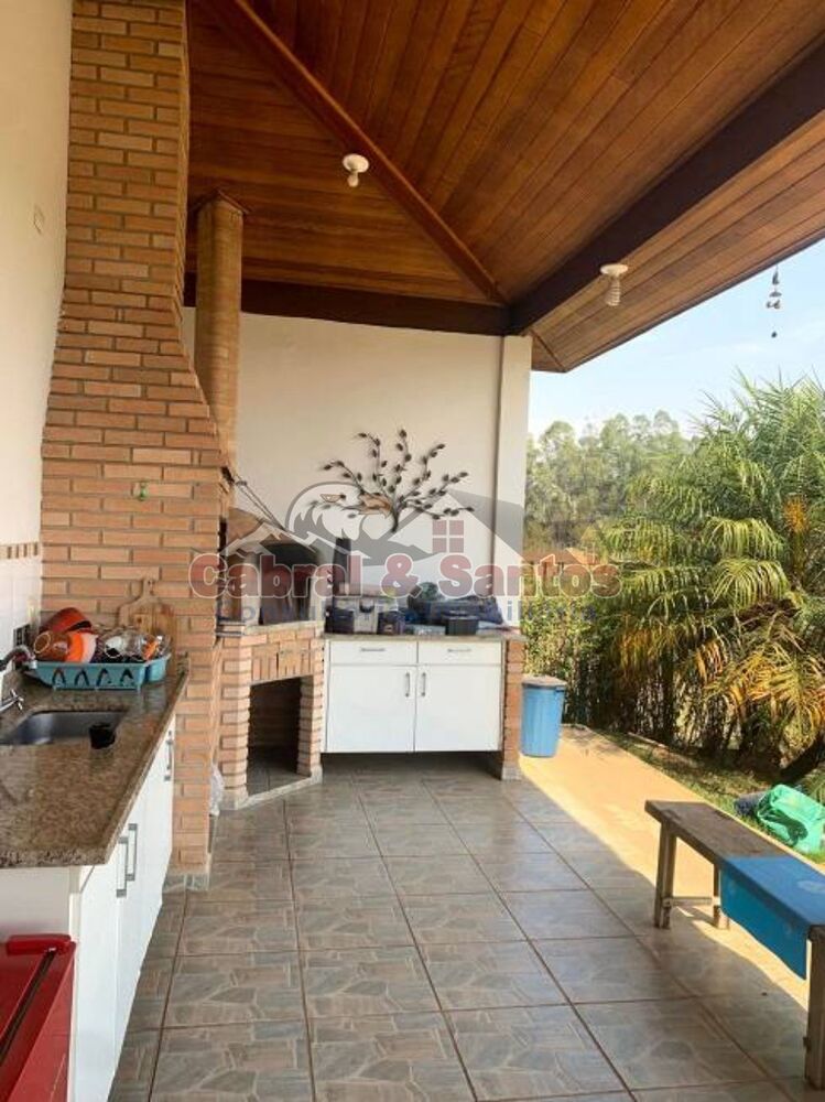 Casa, 4 quartos, 210 m² - Foto 2