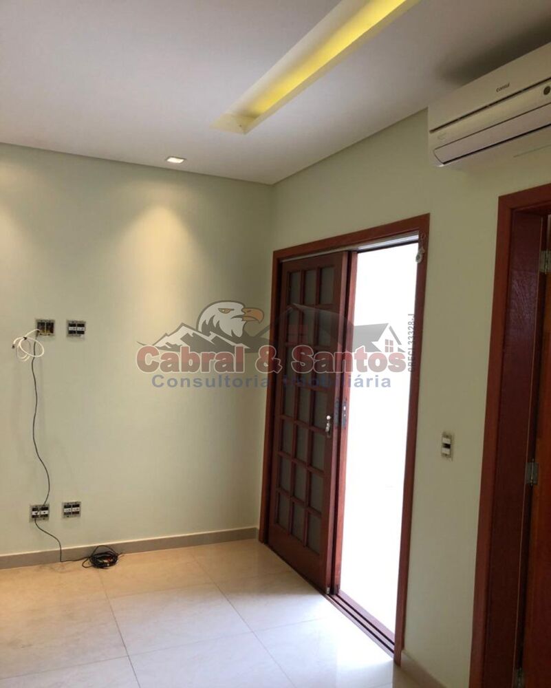 Casa, 3 quartos, 210 m² - Foto 2