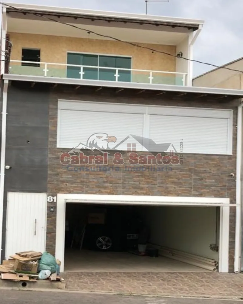 Casa, 3 quartos, 210 m² - Foto 1