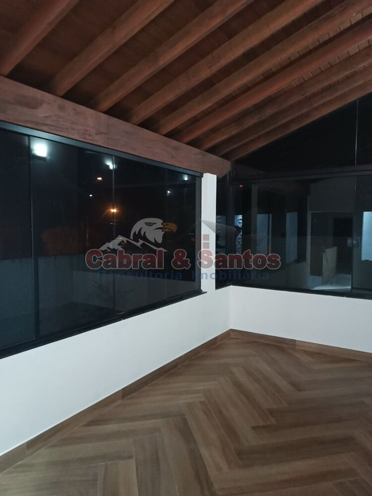 Casa à venda com 3 quartos, 269m² - Foto 12