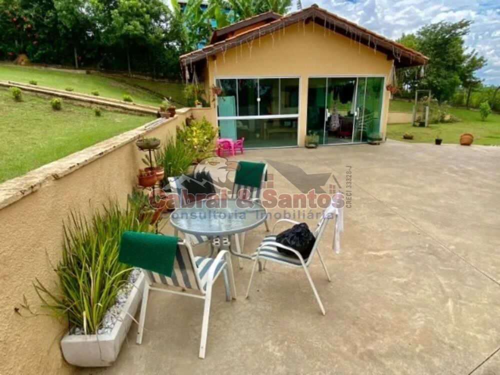 Chácara à venda com 3 quartos, 520m² - Foto 2