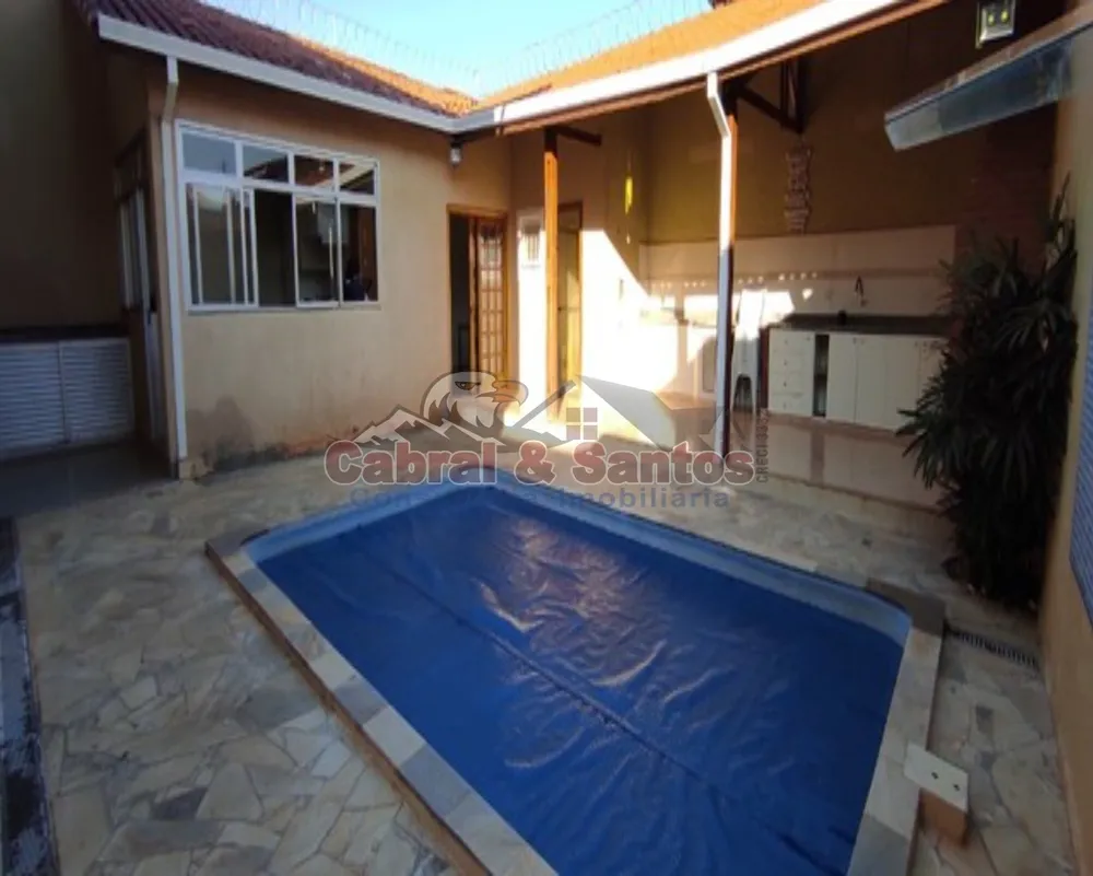 Casa, 3 quartos, 240 m² - Foto 1