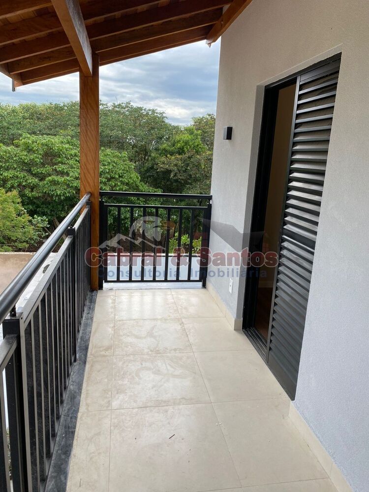 Casa, 3 quartos, 203 m² - Foto 1