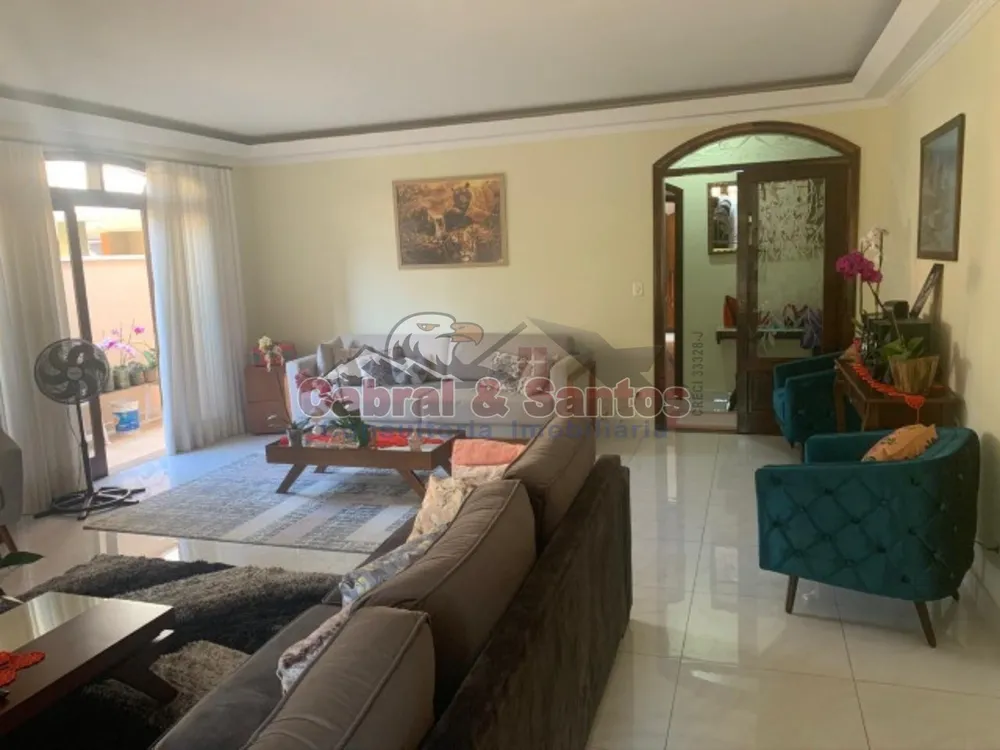 Casa, 3 quartos, 464 m² - Foto 1