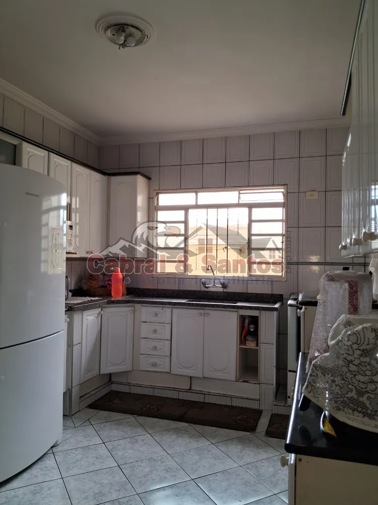 Casa, 4 quartos, 215 m² - Foto 9