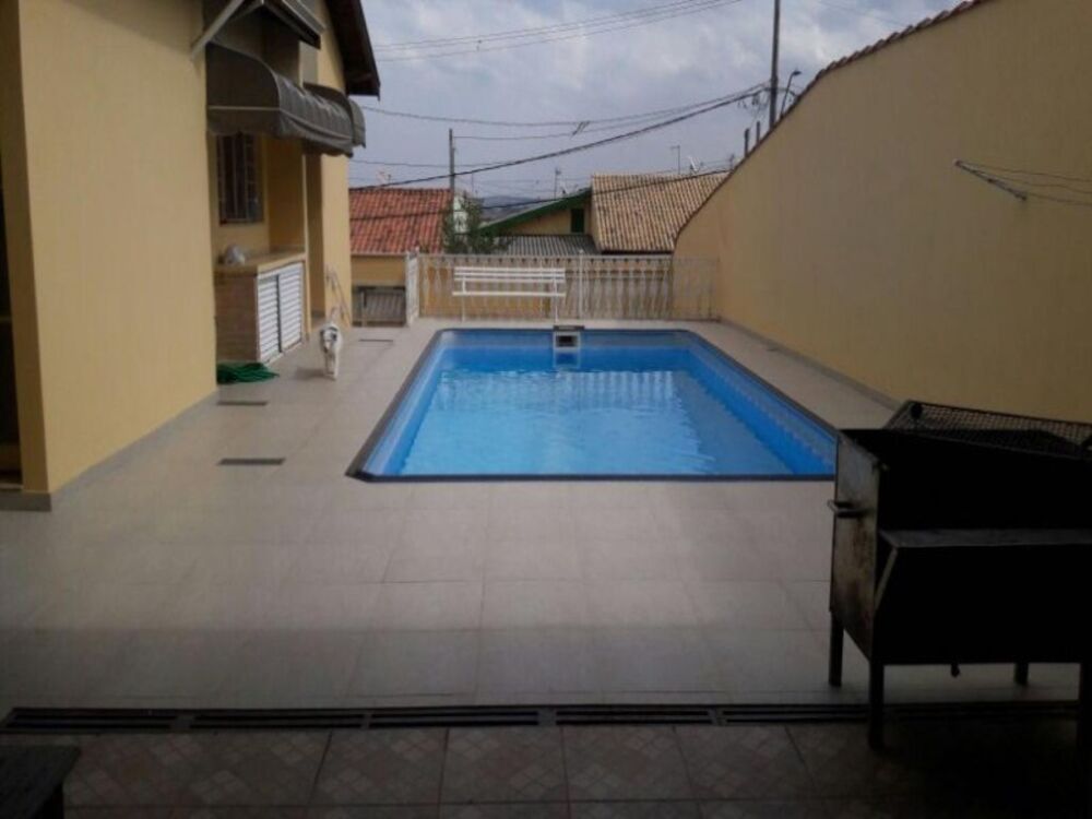 Casa, 2 quartos, 82 m² - Foto 1