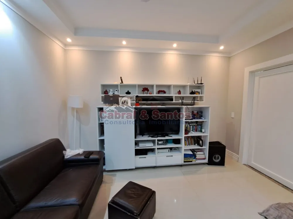 Casa, 3 quartos, 143 m² - Foto 1