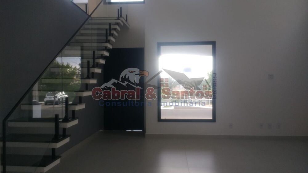 Casa, 3 quartos, 202 m² - Foto 1