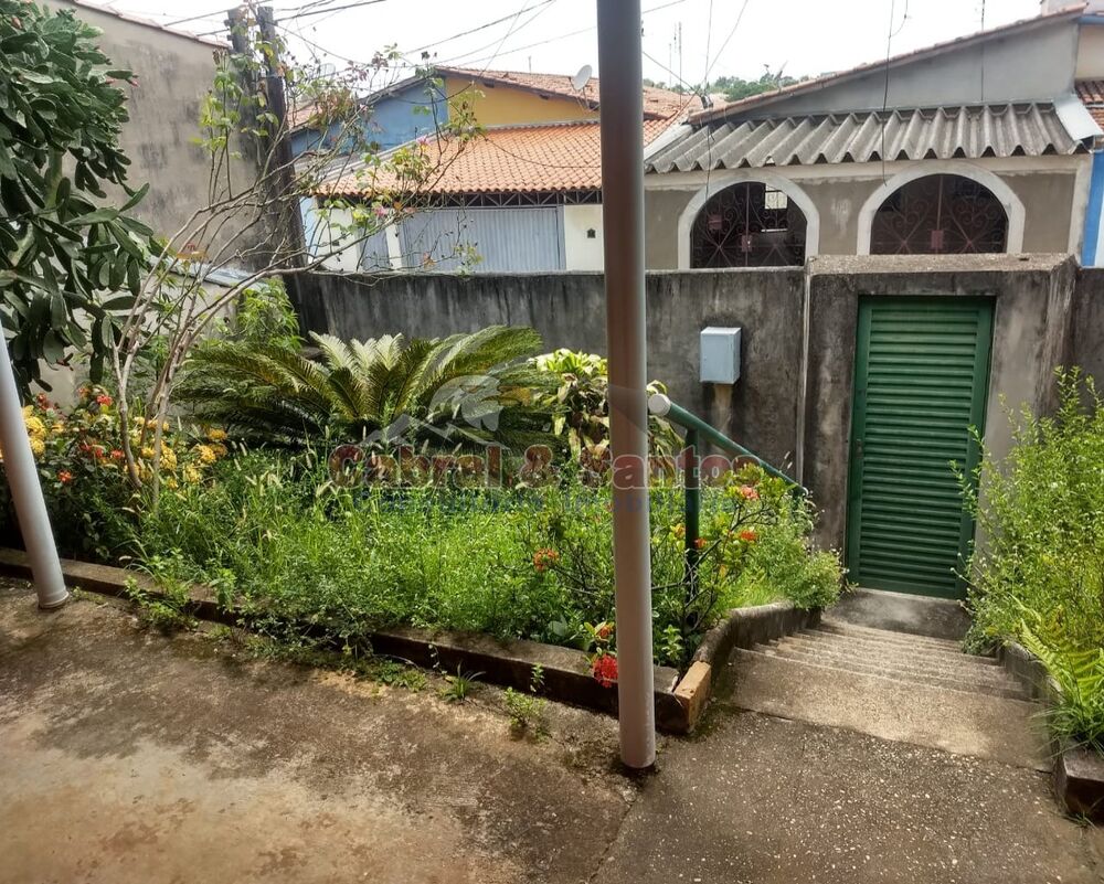 Casa, 2 quartos, 229 m² - Foto 1