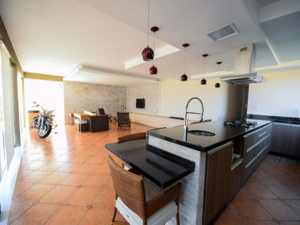 Casa, 3 quartos, 620 m² - Foto 1