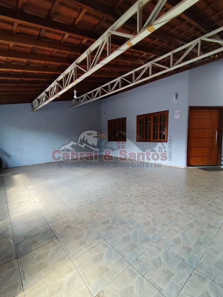 Casa, 3 quartos, 240 m² - Foto 2