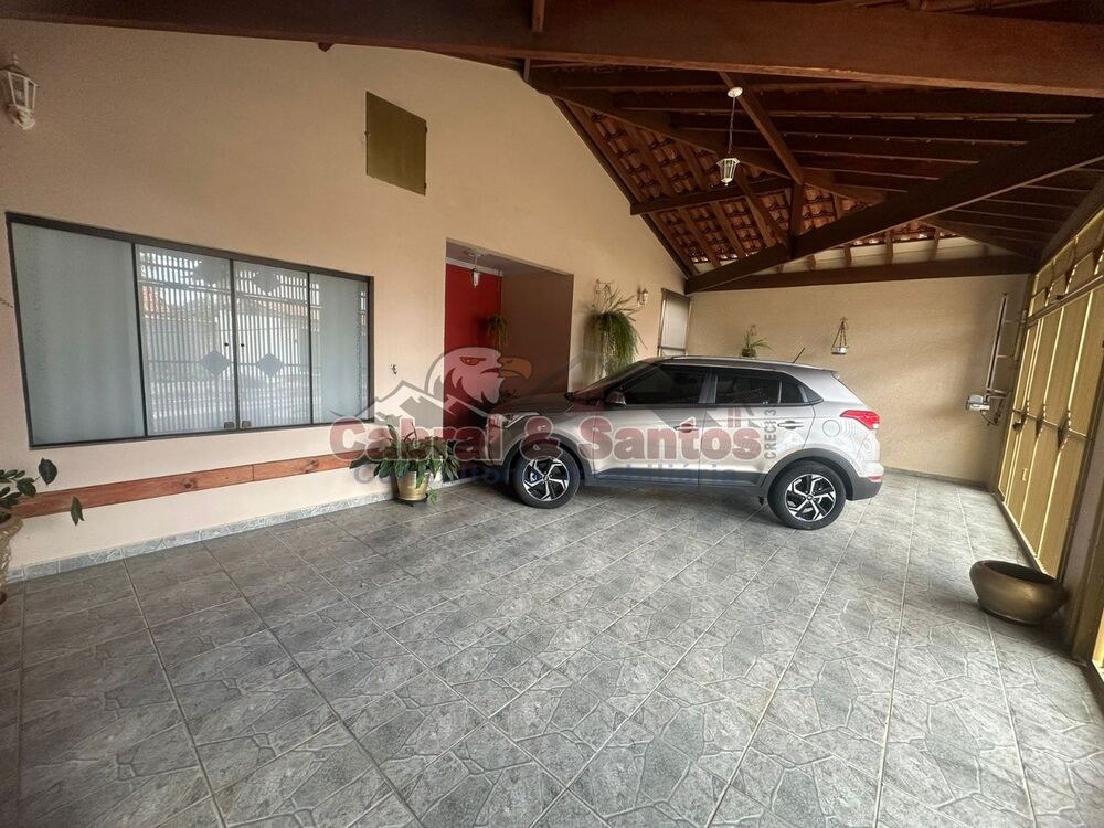 Casa à venda com 4 quartos, 69m² - Foto 3