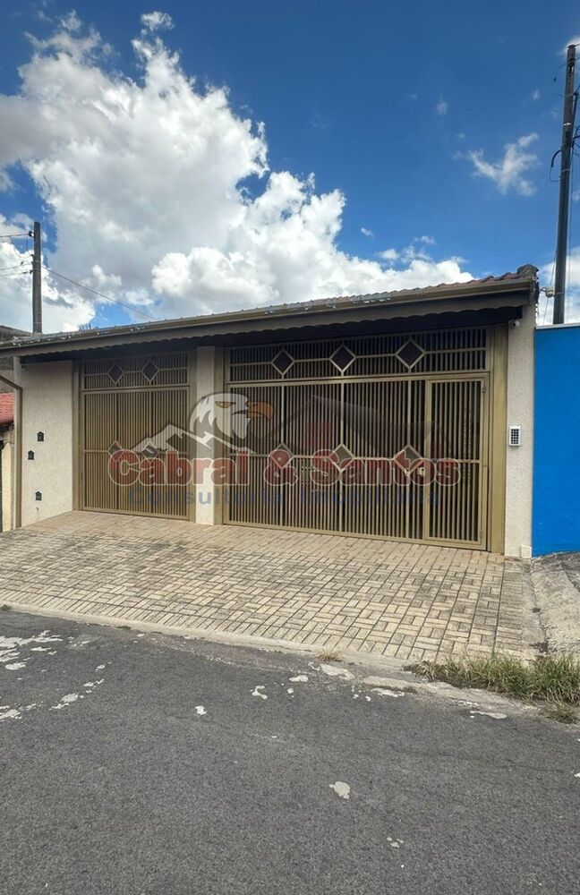 Casa à venda com 4 quartos, 69m² - Foto 2