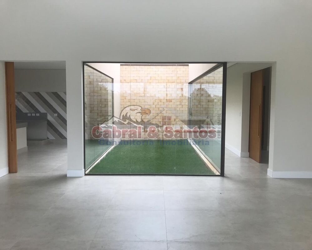 Casa, 4 quartos, 386 m² - Foto 1