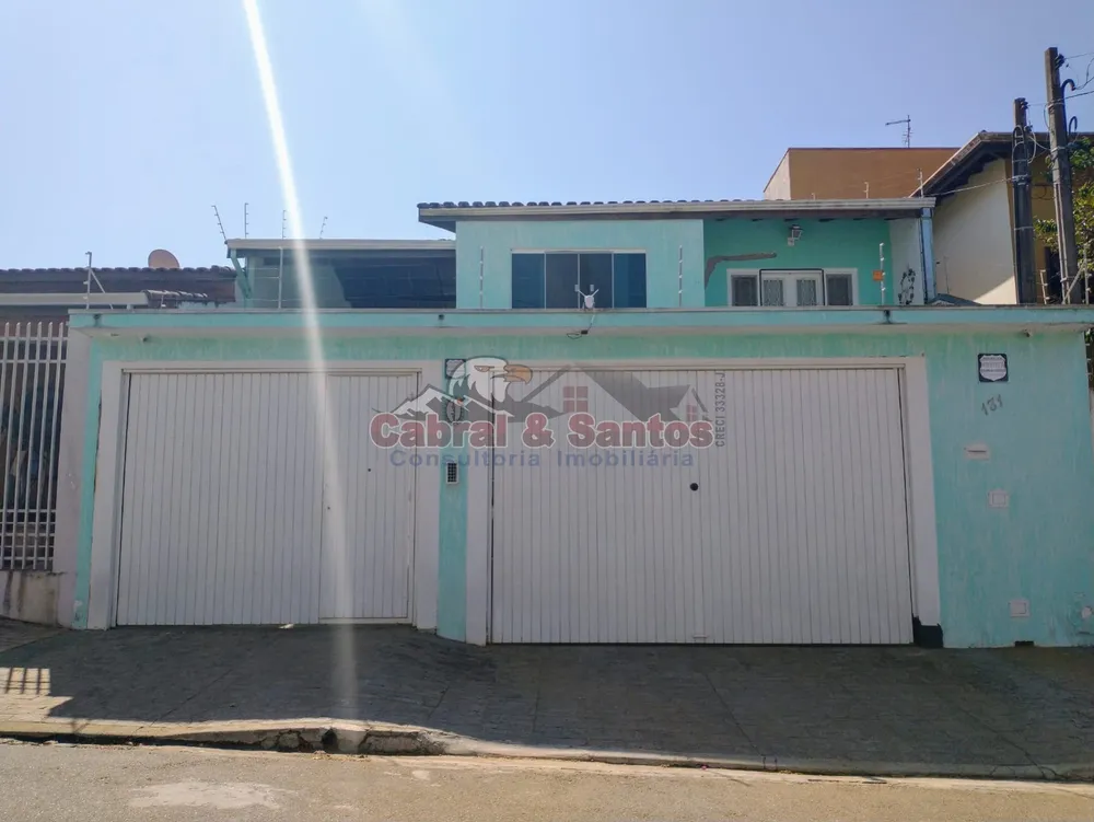 Casa, 4 quartos, 224 m² - Foto 1
