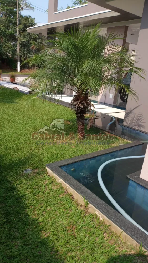 Casa, 3 quartos, 598 m² - Foto 1
