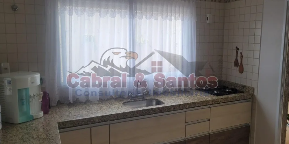 Casa, 3 quartos, 244 m² - Foto 3