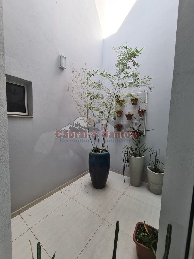 Casa, 3 quartos, 240 m² - Foto 2