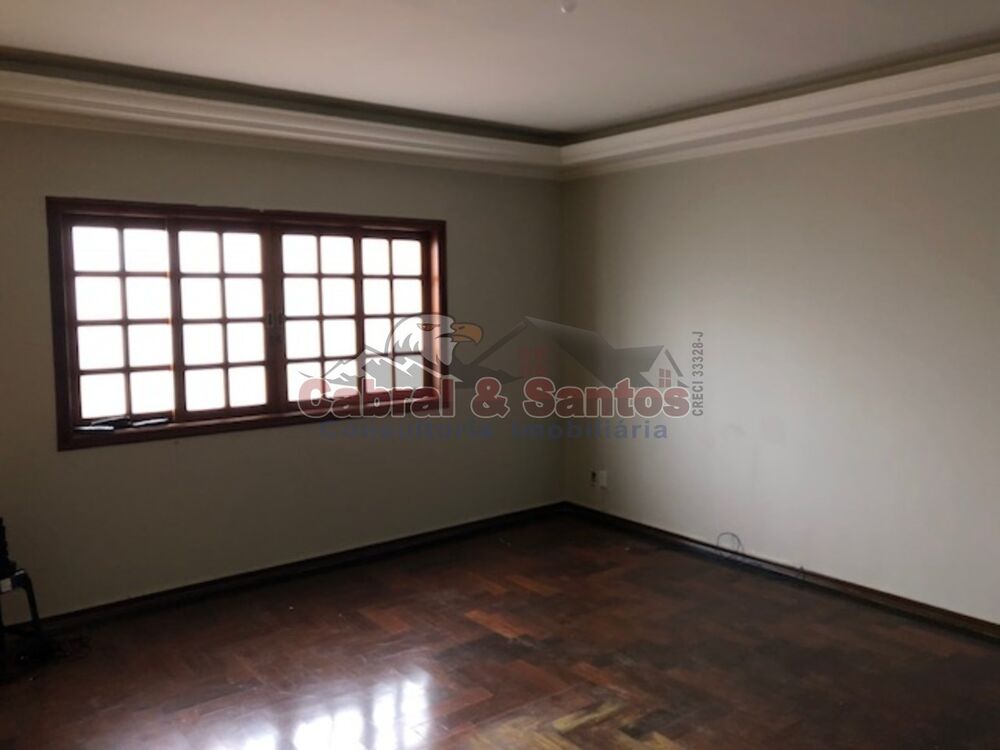 Casa, 4 quartos, 326 m² - Foto 1