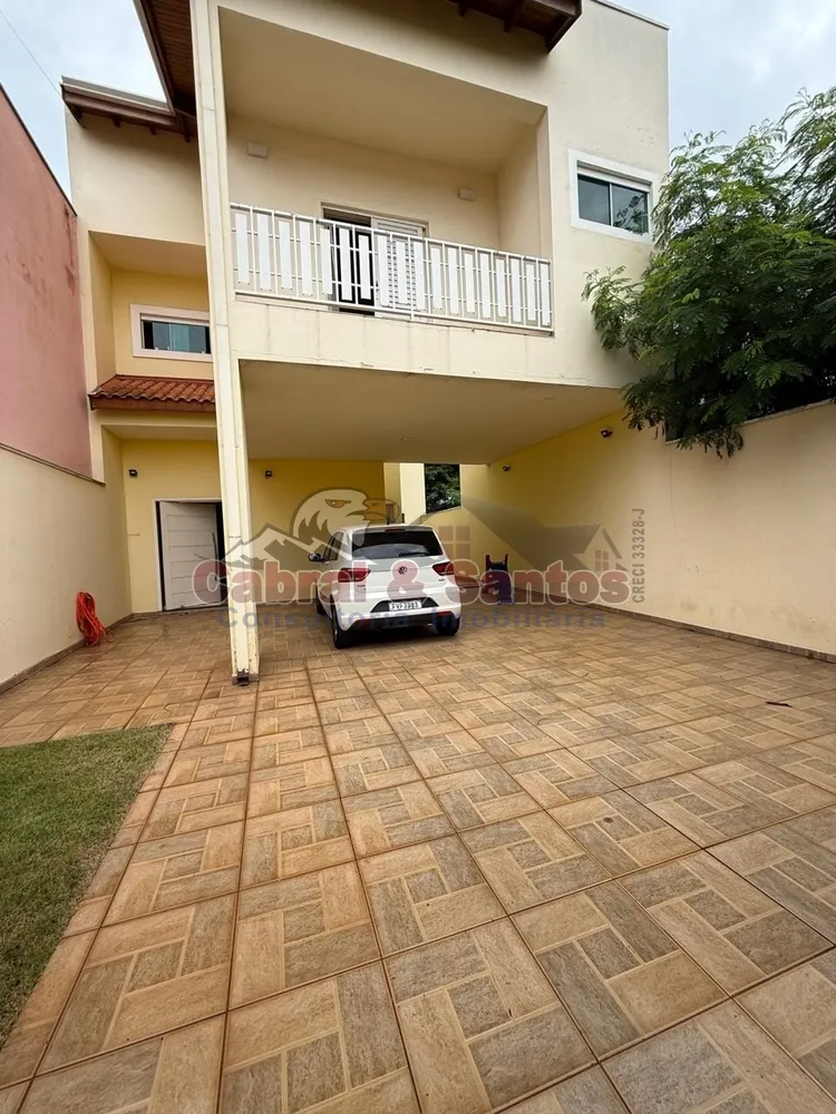 Casa, 3 quartos, 180 m² - Foto 1