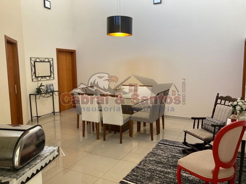 Casa, 4 quartos, 200 m² - Foto 1