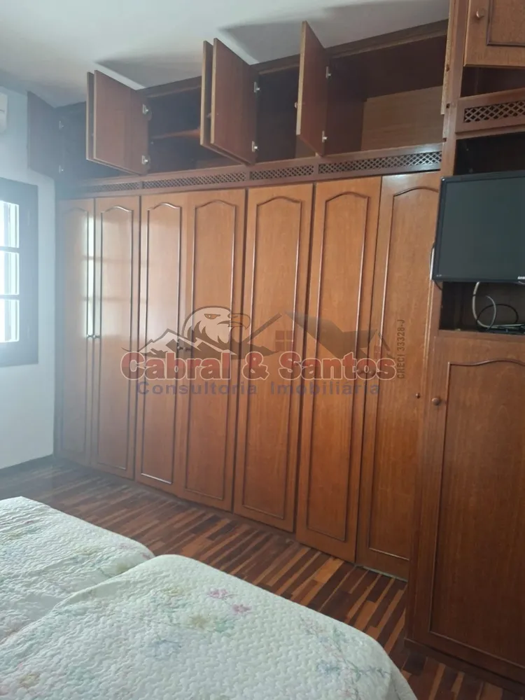 Casa, 4 quartos, 245 m² - Foto 8