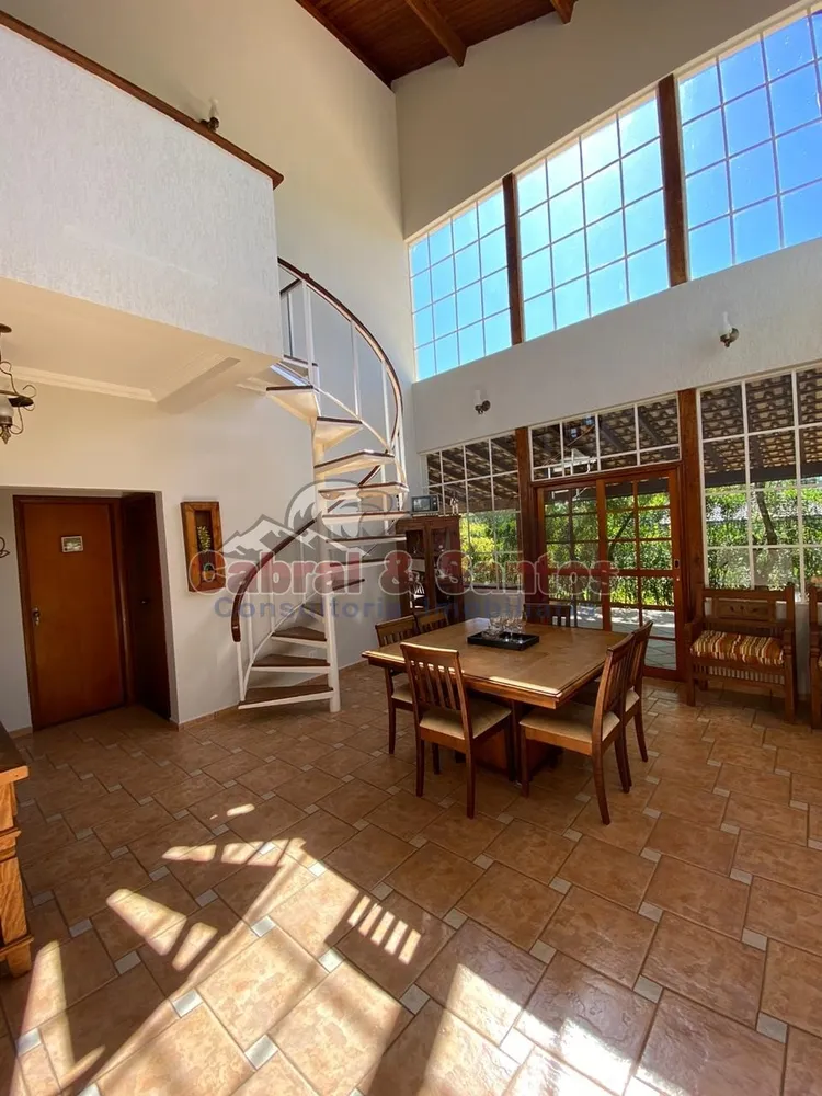 Chácara, 5 quartos, 2562 m² - Foto 1