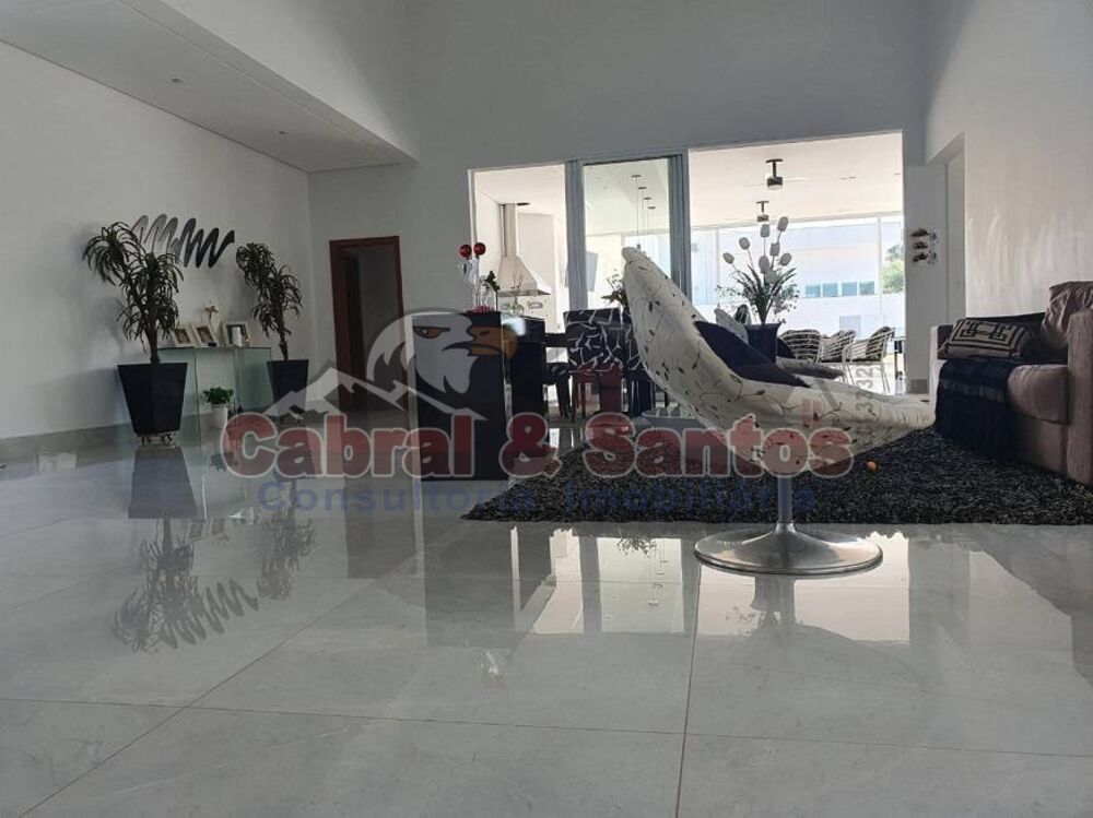 Casa à venda com 6 quartos, 540m² - Foto 3
