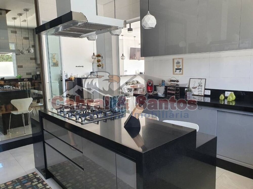 Casa à venda com 6 quartos, 540m² - Foto 8