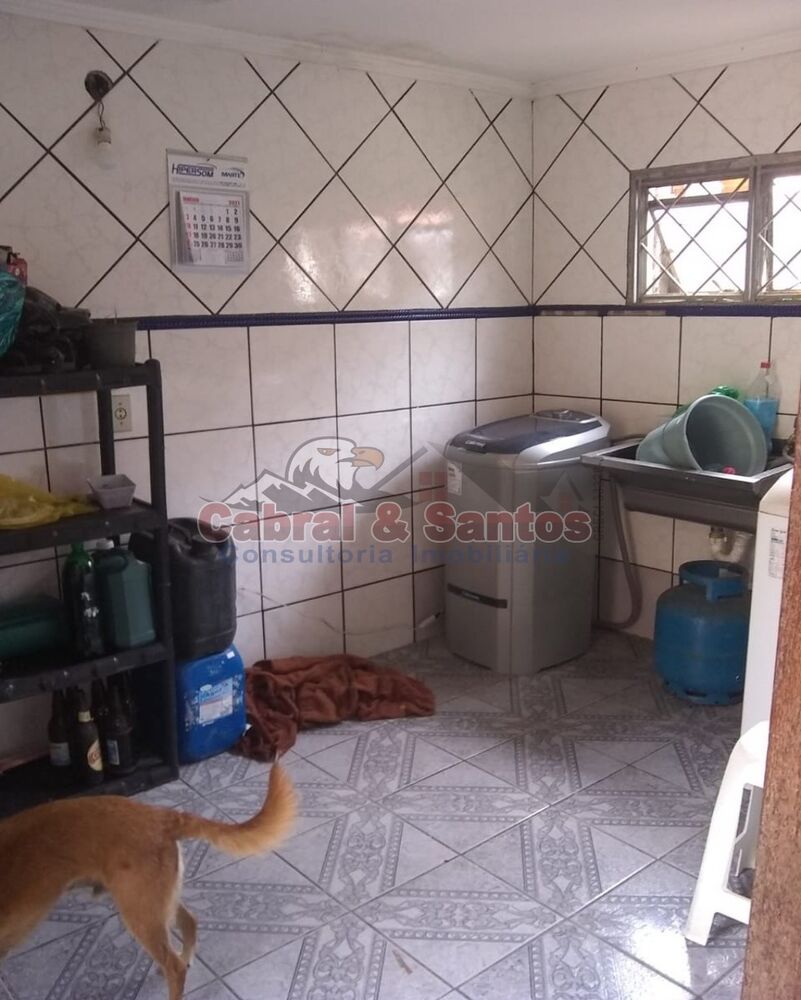 Casa à venda com 2 quartos, 160m² - Foto 2