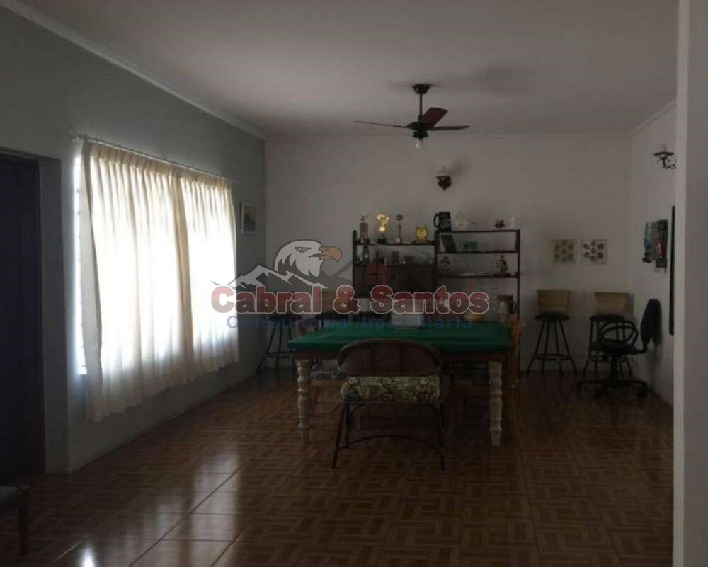 Prédio Inteiro à venda com 4 quartos, 600m² - Foto 2