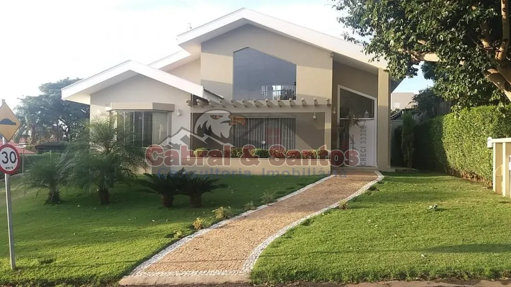 Casa, 3 quartos, 261 m² - Foto 1