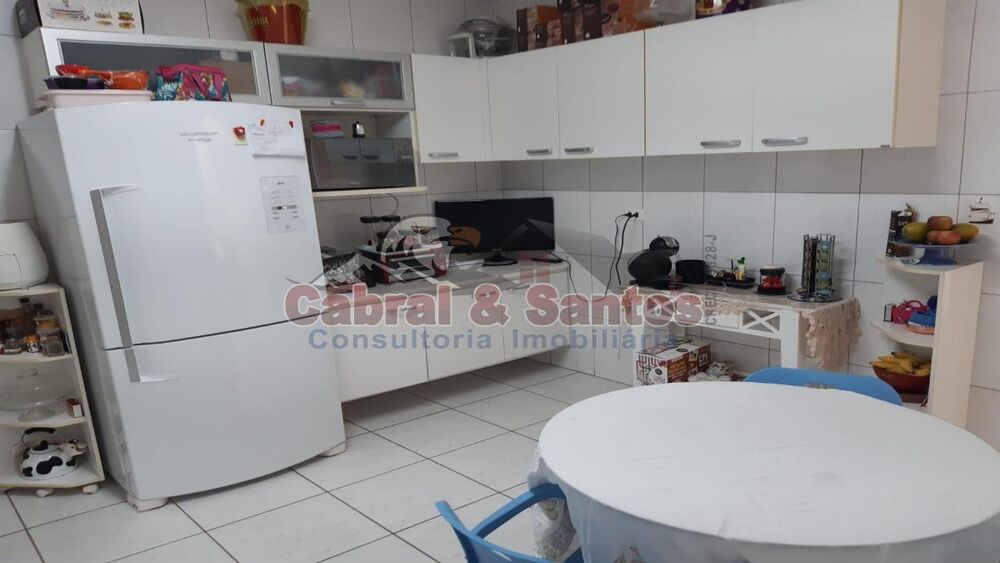 Casa, 3 quartos, 261 m² - Foto 2