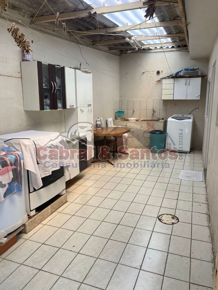 Casa à venda com 3 quartos, 137m² - Foto 4