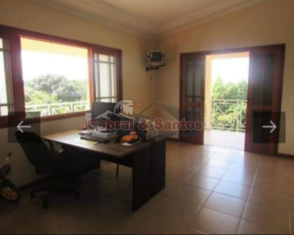 Casa à venda com 3 quartos, 650m² - Foto 2