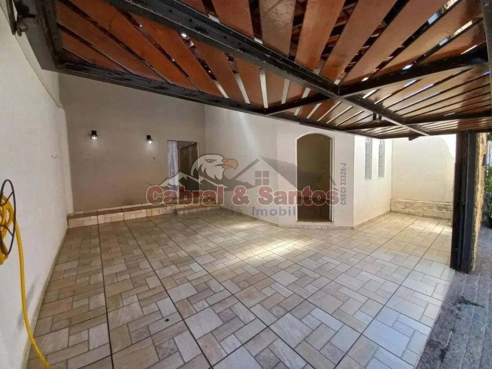 Casa, 5 quartos, 150 m² - Foto 1