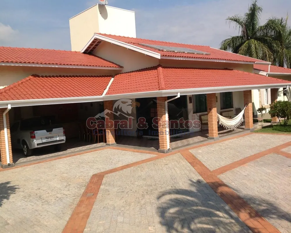 Casa, 3 quartos, 331 m² - Foto 1