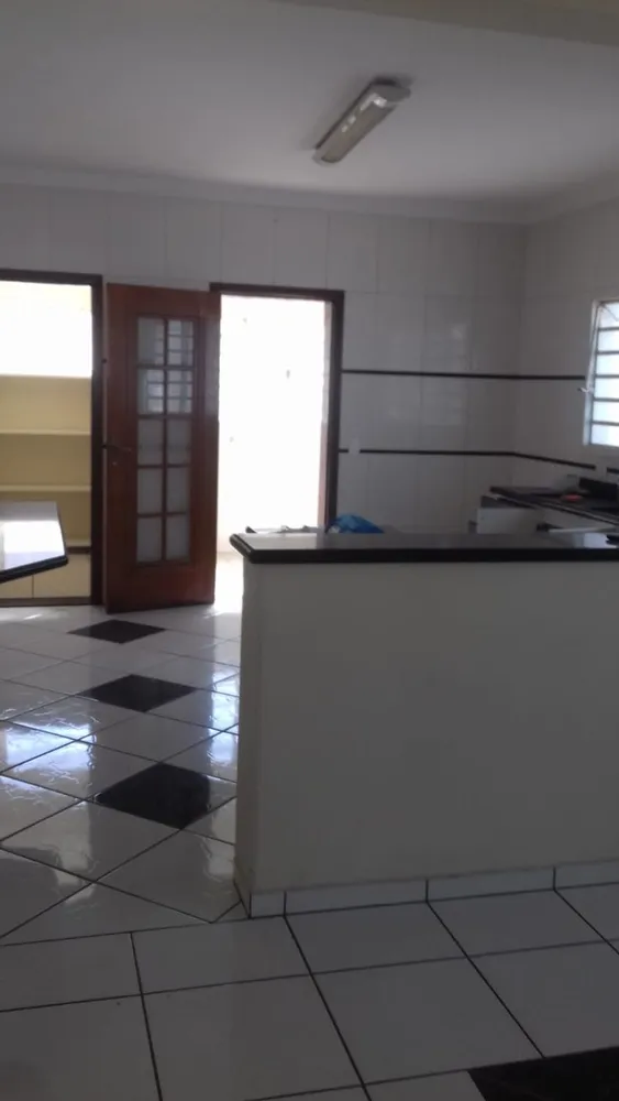 Casa, 4 quartos, 244 m² - Foto 2
