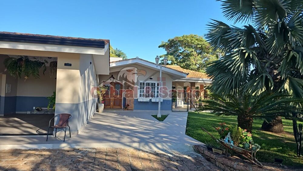 Chácara à venda com 4 quartos, 680m² - Foto 2