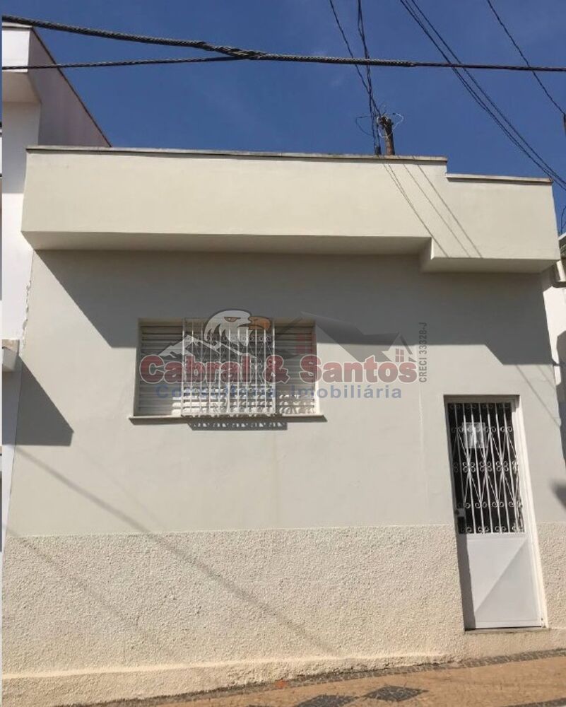 Casa à venda com 3 quartos, 156m² - Foto 1