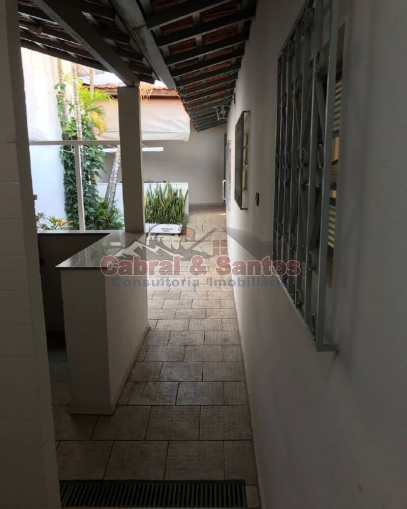 Casa à venda com 3 quartos, 156m² - Foto 3