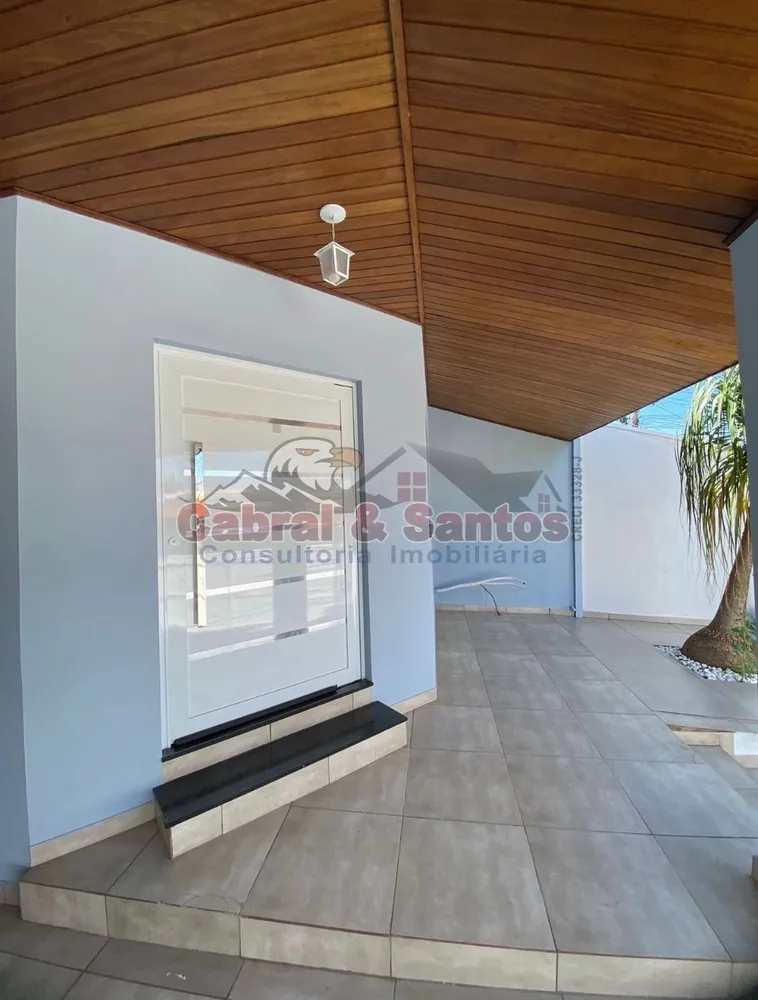 Casa, 4 quartos, 209 m² - Foto 2