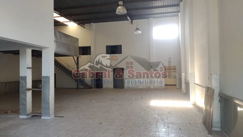 Depósito-Galpão, 580 m² - Foto 1